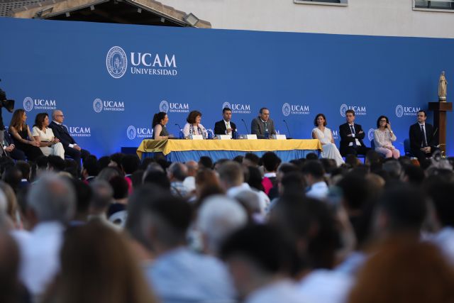 UCAM Cartagena gradúa a su VIII promoción
