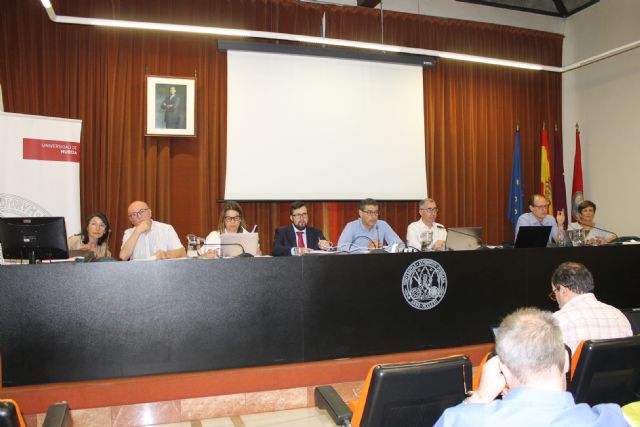 Las personas transexuales, transgénero e intersexuales podrán cambiar su nombre en los documentos internos de la UMU