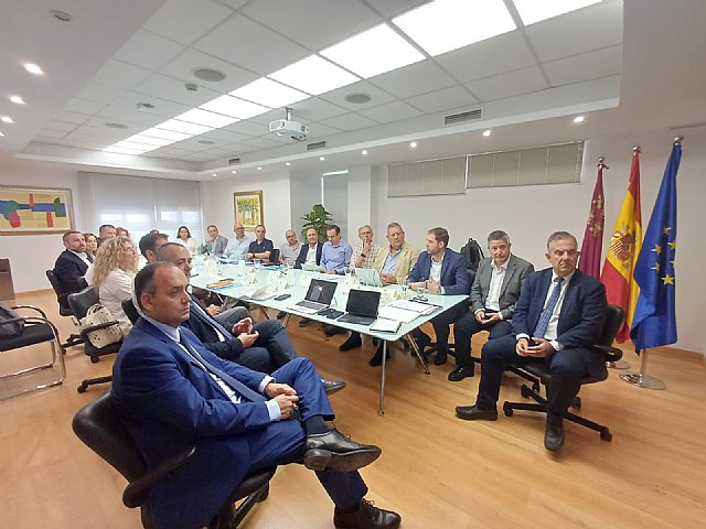 El Plan Industrial alcanza un nuevo hito con la constitución del Comité Interdepartamental que supervisa su impulso, aplicación y seguimiento