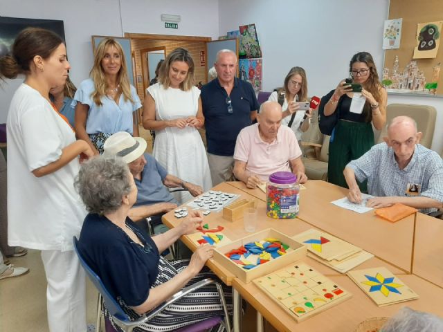 Los Centros municipales de Estancias Diurnas recursos básicos de atención a personas mayores de los que el  80% tienen más de 80 años