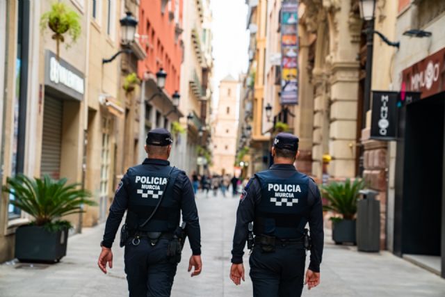 La Policía Local ha aumentado un 70% las vigilancias este verano con respecto a 2022