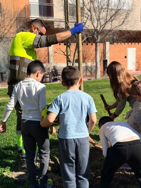 El Plan Foresta llega a Garres y Lages con una nueva plantación vecinal