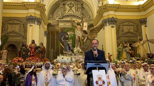 Celdrán centra su pregón de cierre de la Semana Santa de Murcia en la figura de la Virgen y las madres