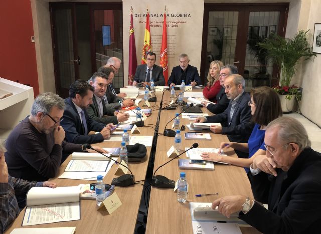 Una nueva bajada de la tarifa del agua en Murcia beneficiará a 150.000 familias