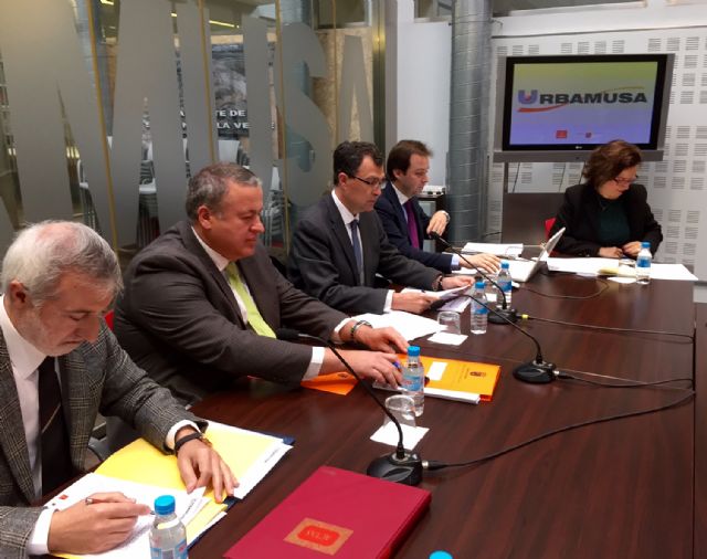 Urbamusa habilitará este año más de 400  nuevas plazas de aparcamiento de uso público con tarifa plana en Juan de Borbón y La Arrixaca