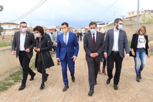 El Ayuntamiento ha trabajado en tiempo récord para retirar el camión y el puente siniestrado en el cauce del río