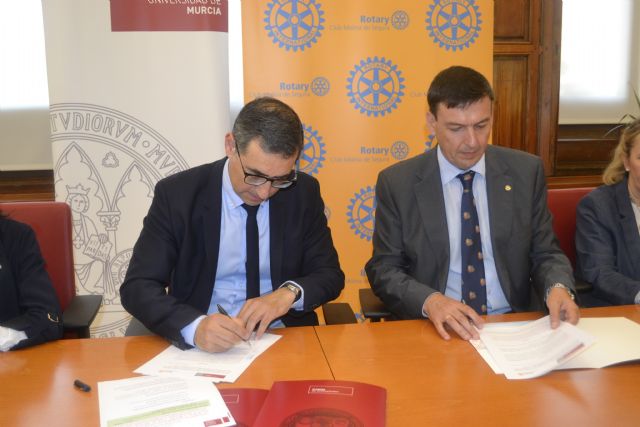 La UMU y Rotary Club Molina de Segura se alían para crear una aplicación para estudiantes con discapacidad