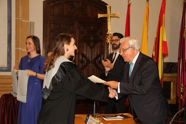 El doctor Jesús Sánchez Martos, padrino de la VIII promoción de enfermeros de la UCAM