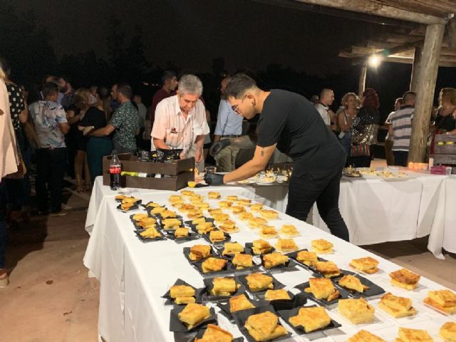 Más de ochocientas personas disfrutan de la quinta edición de ´La noche de las velas´