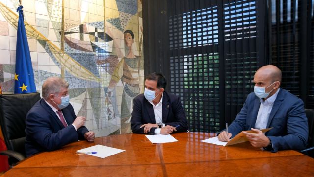 El Ayuntamiento y la Delegación del Gobierno intensifican la vigilancia en el barrio de Santa Eulalia