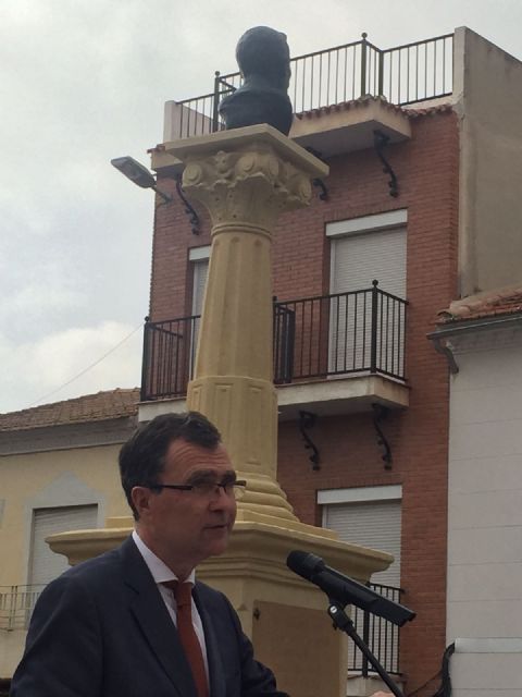 Multitudinario homenaje a Cipriano Galea, el primer maestro público de La Ñora y Javalí Viejo, dos siglos después de su nacimiento