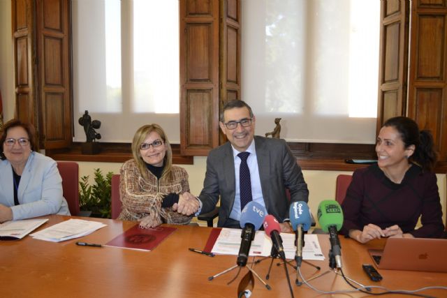 Estudiantes y profesorado de la UMU tutorizarán a niñas y adolescentes para inspirarles el interés por la tecnología