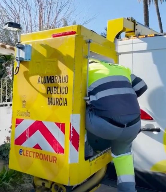 El plan de reconversión de luminarias ahorra más de 300.000 euros a las arcas municipales en 2022