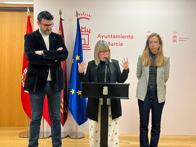 El PP miente a los murcianos: desmantela los servicios públicos mientras presume de falsos 'nuevos funcionarios'