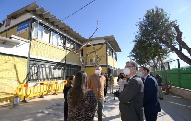 El Plan para la retirada de fibrocemento en las cubiertas de los colegios del municipio arrancará este verano en 8 pedanías
