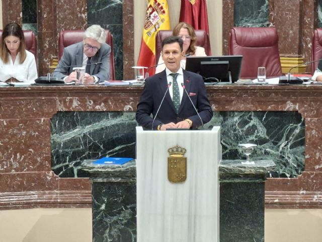 Cerón: 'Ni con su vergonzoso 'tour' por los parques de bomberos va a conseguir el PSOE tapar el 'tsunami' de corrupción de Sánchez ni la incompetencia de su delegado en la Región'