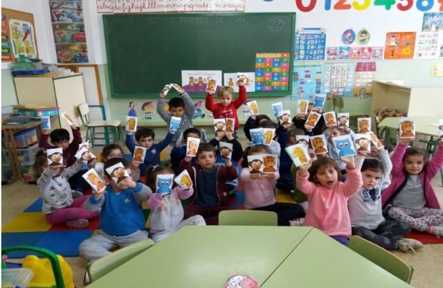 La Universidad de Murcia lleva, junto al MIT y la Fundación 'la Caixa', el programa educativo Educar para Sera colegios de la Región