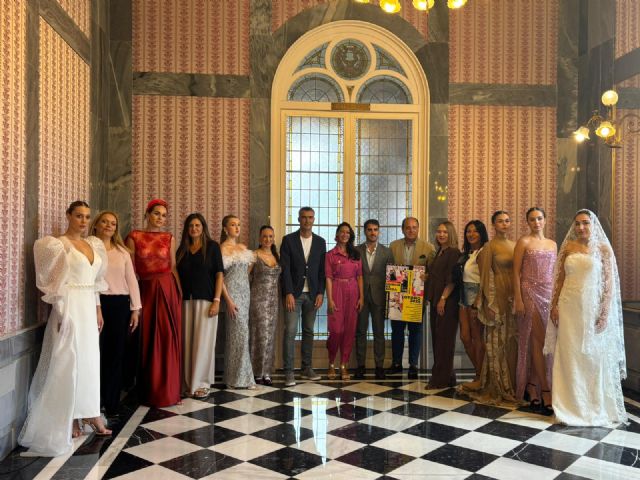 Murcia es Moda celebra su 7ª edición en la Plaza Julián Romea con un desfile que une creatividad, talento y elegancia