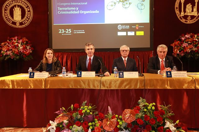 'Creo que el terrorismo no ganará, pero tenemos que estar dispuestos a luchar'