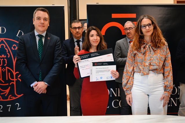 La UMU entrega los premios del III Concurso Fotográfico sobre Violencia de Género