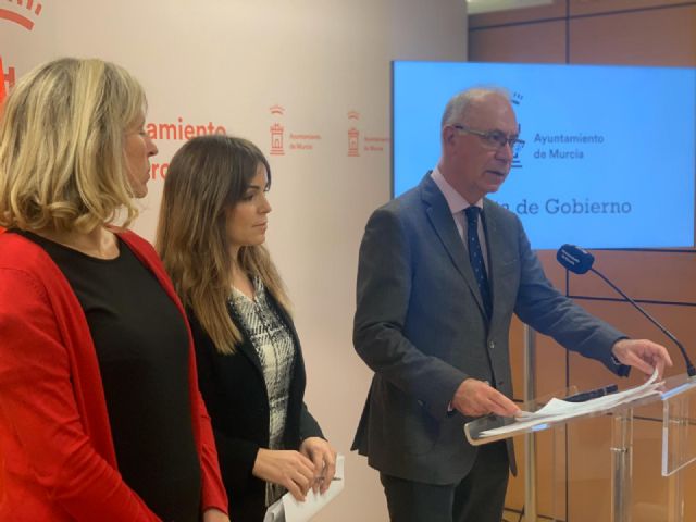 La gratuidad del transporte público y de los aparcamientos disuasorios se amplía a mañana sábado