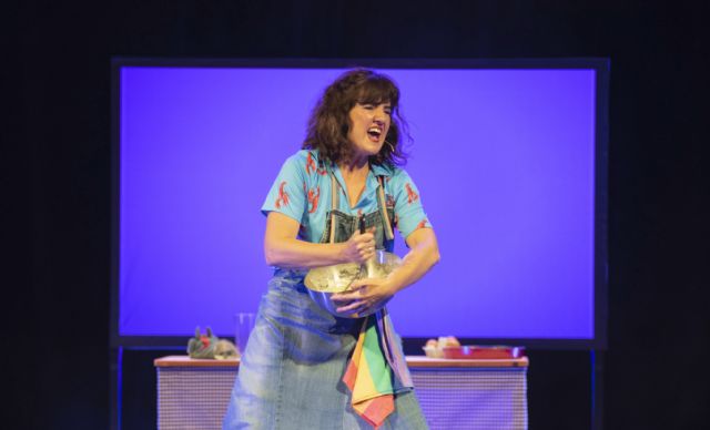 El Teatro Circo de Murcia sigue abriendo la puerta a los clásicos con una nueva versión de la obra de Shakespeare ´Noche de reyes´, dirigida por Helena Pimenta