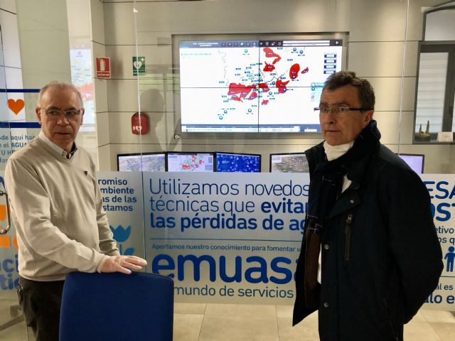 El Ayuntamiento trabaja 'con absoluta normalidad' en la recogida del agua que ha dejado el episodio de lluvias