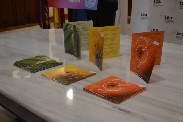 La UMU presenta los premios de pintura, fotografía y producción e investigación artística