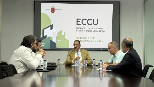 El Gobierno regional impulsa la actividad de las entidades colaboradoras de certificación para agilizar la tramitación urbanística
