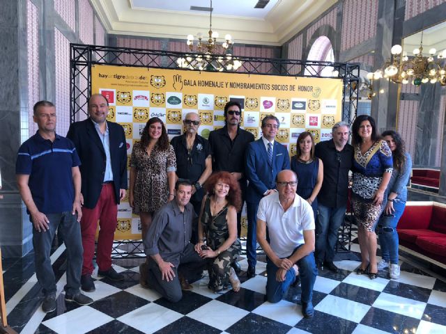 ´Hay un tigre detrás de ti´ nombra socios de honor a cinco ilustres murcianos