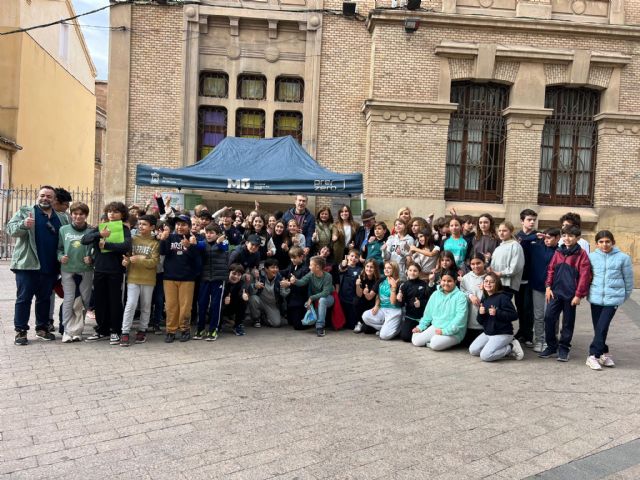 Murcia impulsa la educación ambiental con las encuestas ciudadanas realizadas por el alumnado durante la Semana Europea de la Prevención de Residuos