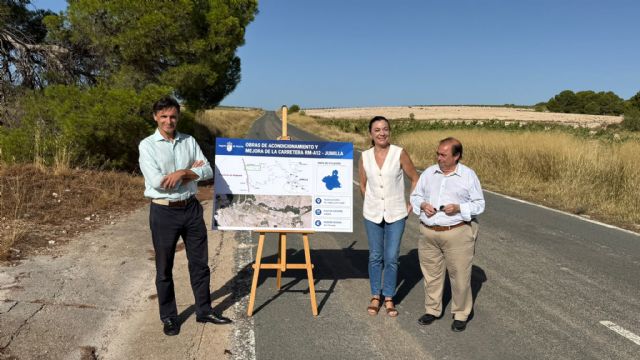 La Comunidad inicia las obras para mejorar el firme de la carretera RM-A12 entre Jumilla y el límite con Albacete