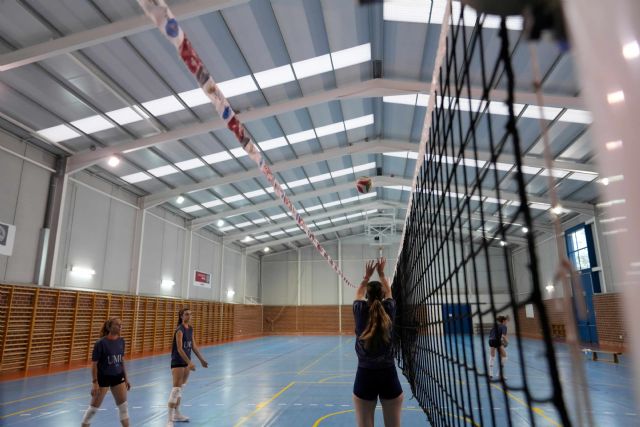 La Universidad de Murcia patenta un sistema de formación que mejora el aprendizaje en los deportes de red como el voleibol o el tenis