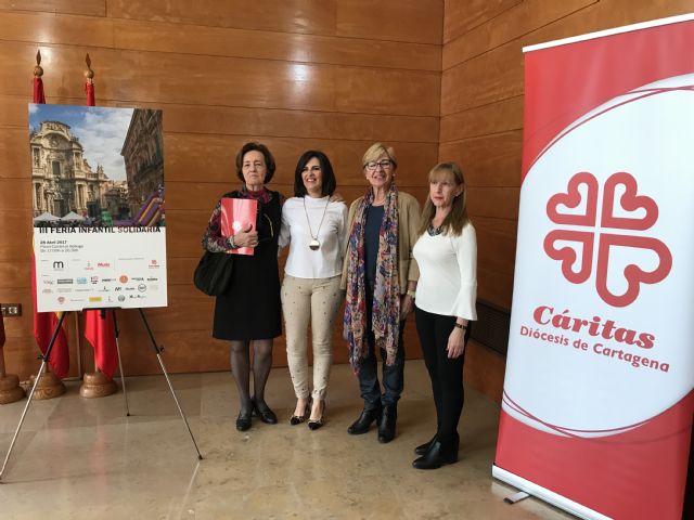 Este viernes regresa a Belluga la III  Feria Infantil solidaria en la plaza de Belluga