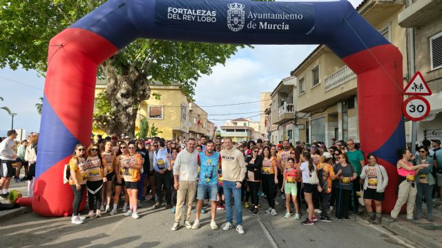 La participación de más de 700 corredores consolida el éxito de la VI Carrera Popular 'Tres Castillos' a Monteagudo