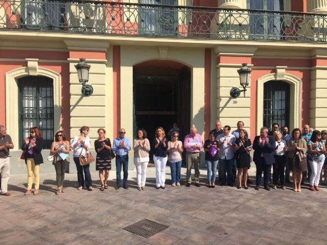 El Ayuntamiento de Murcia condena del asesinato de una joven a manos de su expareja en Canteras