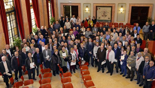 El consenso garantiza el reparto equitativo de las ayudas entre los 76 Centros de Mayores del municipio