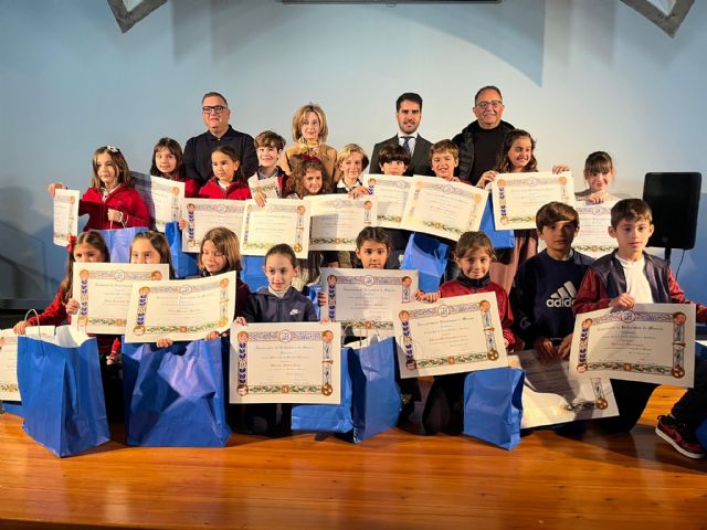 La entrega de premios del VIII Concurso Infantil de Belenes pone en valor la tradición belenista entre los escolares murcianos