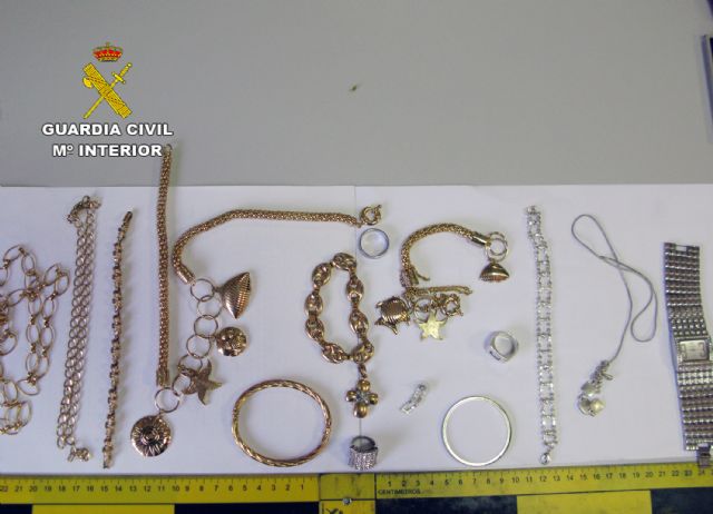 La Guardia Civil desmantela una banda juvenil dedicada al robo en viviendas de la Huerta de Murcia