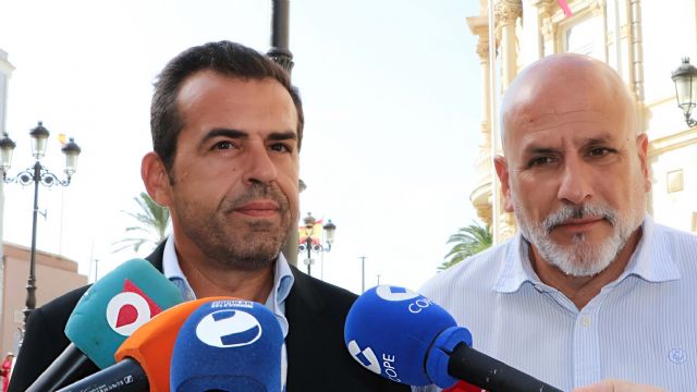 VOX denuncia que las costas de la Región de Murcia se han convertido en un coladero para la inmigración ilegal