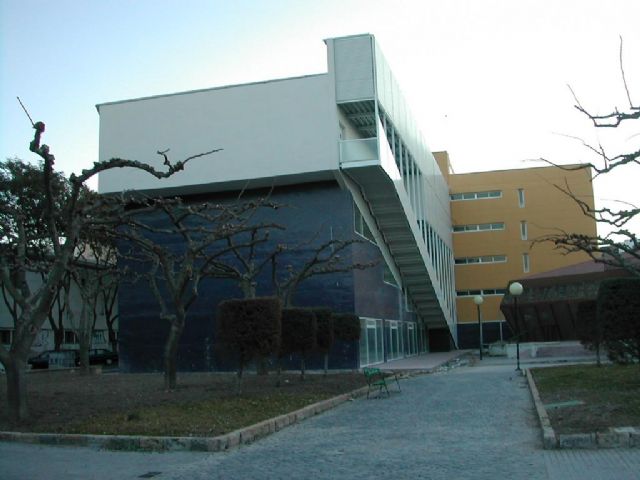 La Biblioteca San Basilio amplía su espacio dedicado a la literatura juvenil y de adultos