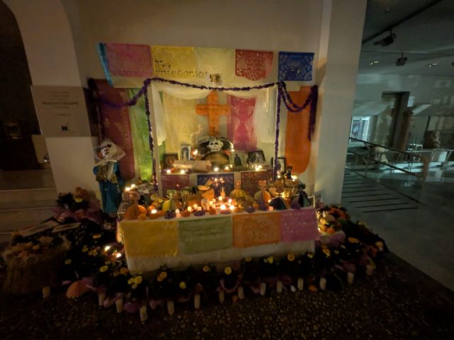 El Museo de la Ciudad acoge un nuevo Altar de Muertos dedicado al 1200 aniversario de Murcia hasta el 2 de noviembre de 2025