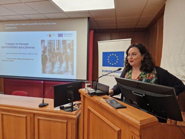 Unas jornadas abordan la formación de los periodistas para combatir la desinformación sobre la Unión Europea