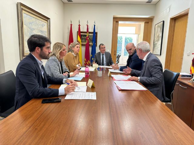 La Junta de Portavoces acuerda que el Pleno de diciembre se adelante al lunes 18