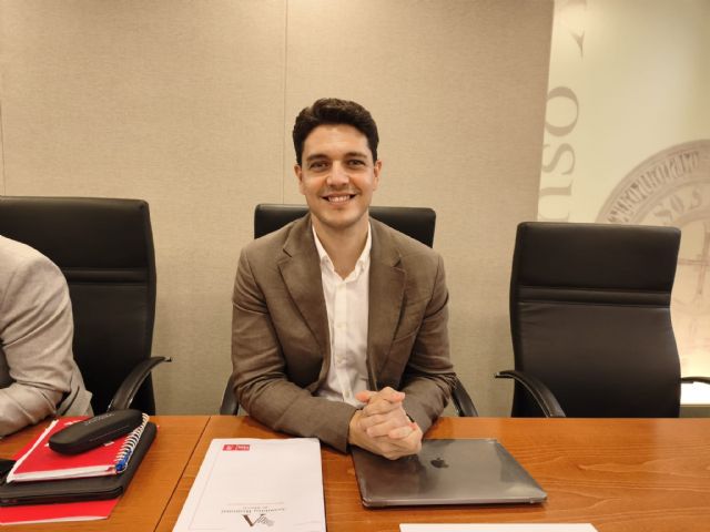 Juan Andrés Torres: 'El Gobierno de López Miras no sabe cómo tapar su desastrosa gestión, pero no podemos consentir que lo haga a costa del dinero de toda la ciudadanía'