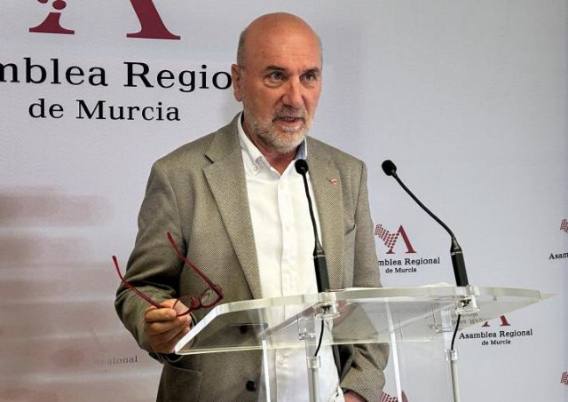 Álvarez Castellanos (IU) denuncia fallos graves en el cribado de cáncer de mama y exige una auditoría urgente en la Región de Murcia