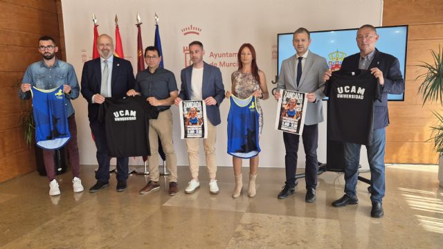Llano de Brujas acoge la XX edición de 'La Zancada', que este año forma parte del Campeonato Regional de Murcia