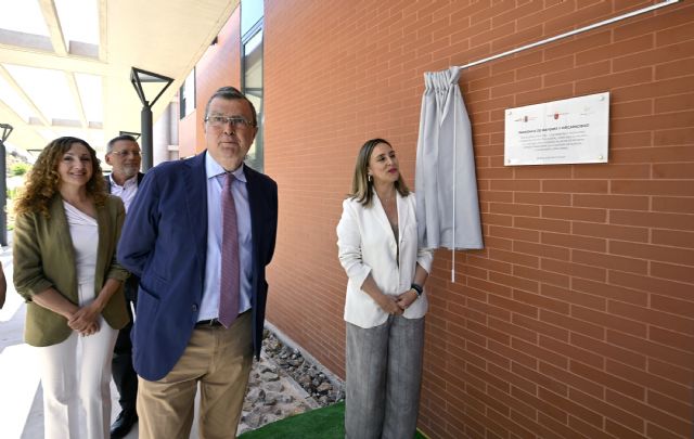 Murcia amplía el número de residencias con la apertura del centro 'Villa de Plata' en El Esparragal
