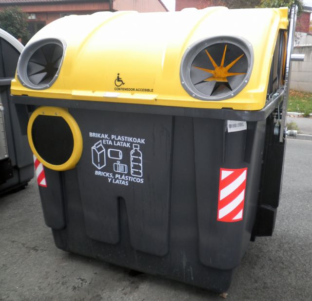 Cs propondrá en el Pleno la instalación de contenedores adaptados en el municipio