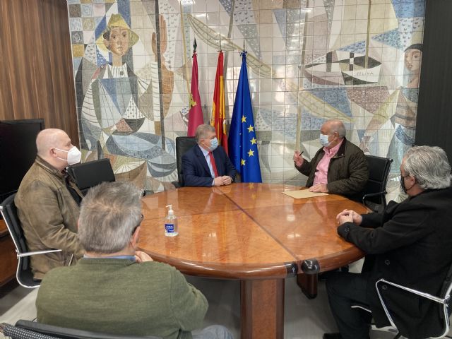 Vélez garantiza a los vecinos de Barriomar que la negociación será personal y justa, para la ocupación temporal por las obras del soterramiento del ferrocarril en Murcia